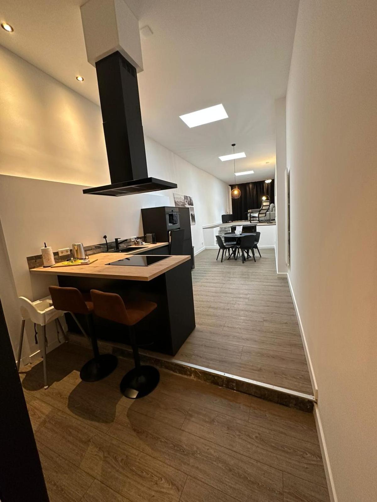 Luxe Pas Gerenoveerd Monumentaal Apartment